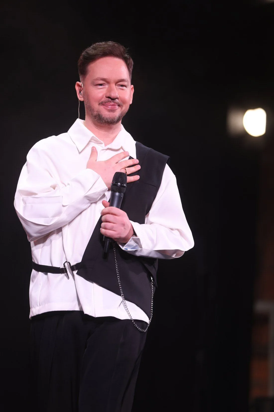 Александр Киреев в живом контакте со зрителями после выступления